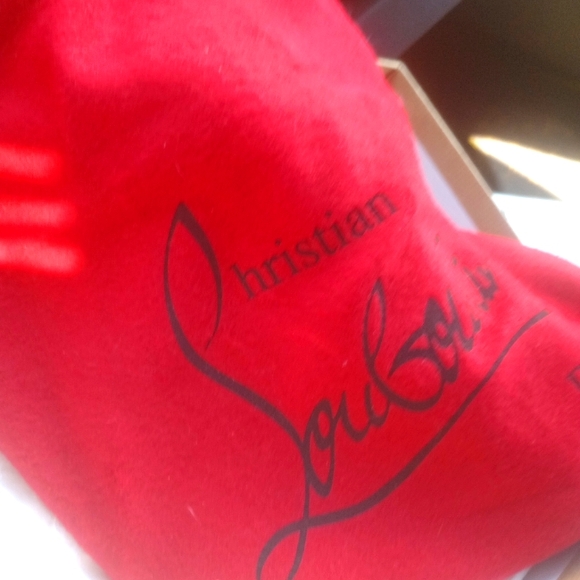 Christian louboutin red bottom heels size 40 two pairs in mint condition - Picture 4 of 7